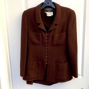 Vintage Chanel Jacket w/skirt. Size 38